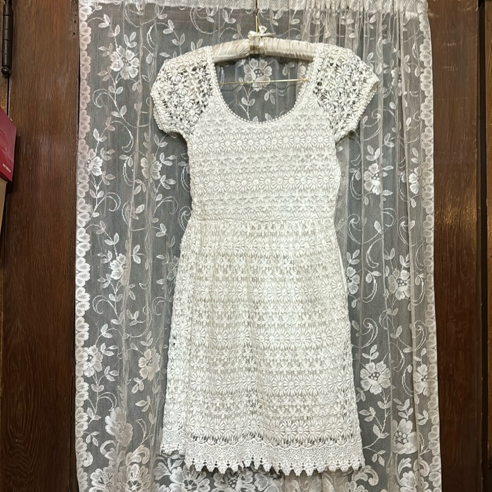 Zara white lace dress size XS only used once